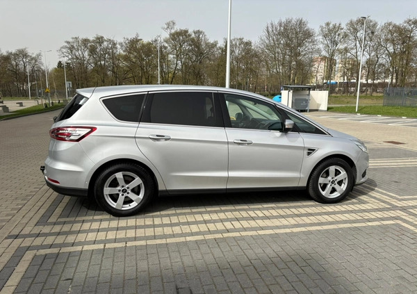Ford S-Max cena 49900 przebieg: 235000, rok produkcji 2015 z Szczecin małe 781